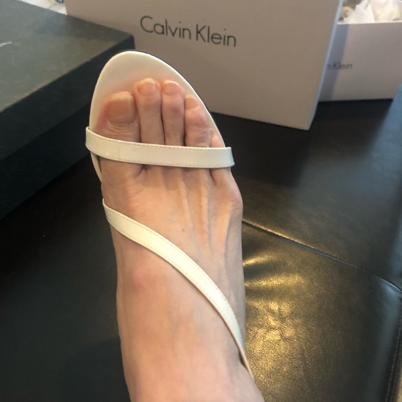 Calvin Klein strappy heels NWT - Picture 9 of 9